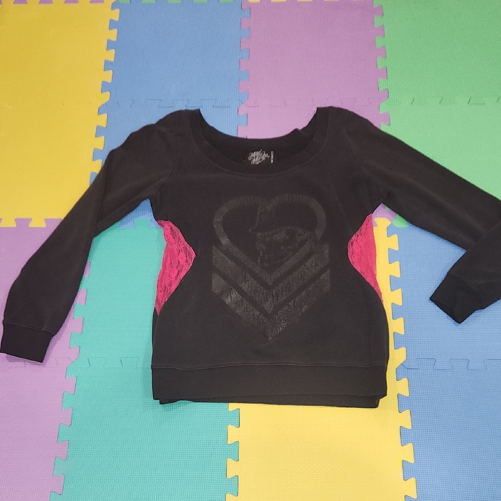 Metal Mulisha Black and Pink Heart Sweatshirt, Size Medium